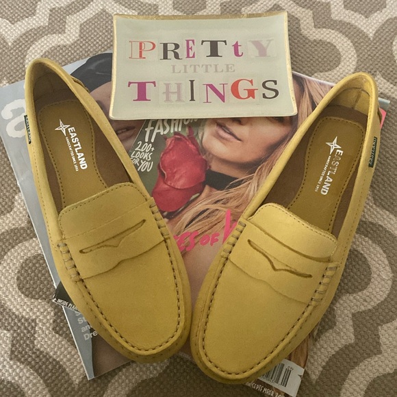 “Eastland” Patricia penny loafer driving moc; yellow nubuc; size 7; NWOT - Picture 7 of 13